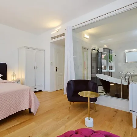 Captain' S Boutique Hotel Veli Lošinj