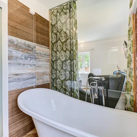 Captain' S Boutique Отель 4*