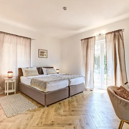 Captain' S Boutique Отель Вели-Лошинь