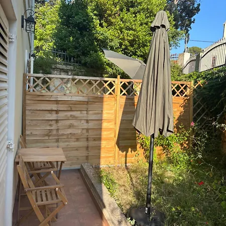 Captain' S Boutique Отель 4*