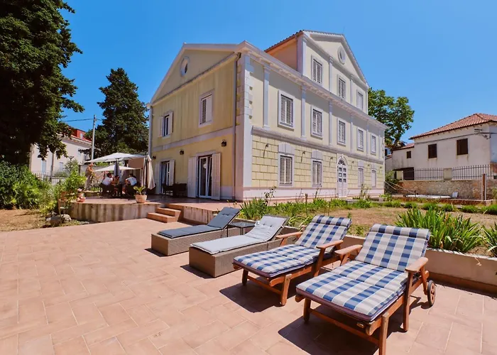 Captain' S Boutique 4*