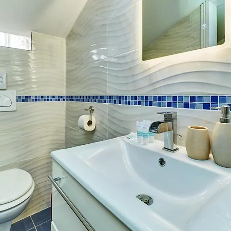 Captain' S Boutique Hotel 4*