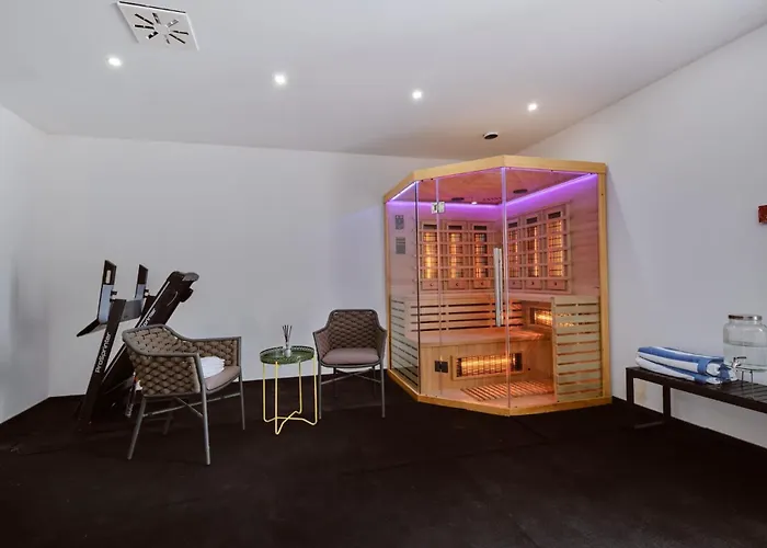 فندق Captain' S Boutique 4*